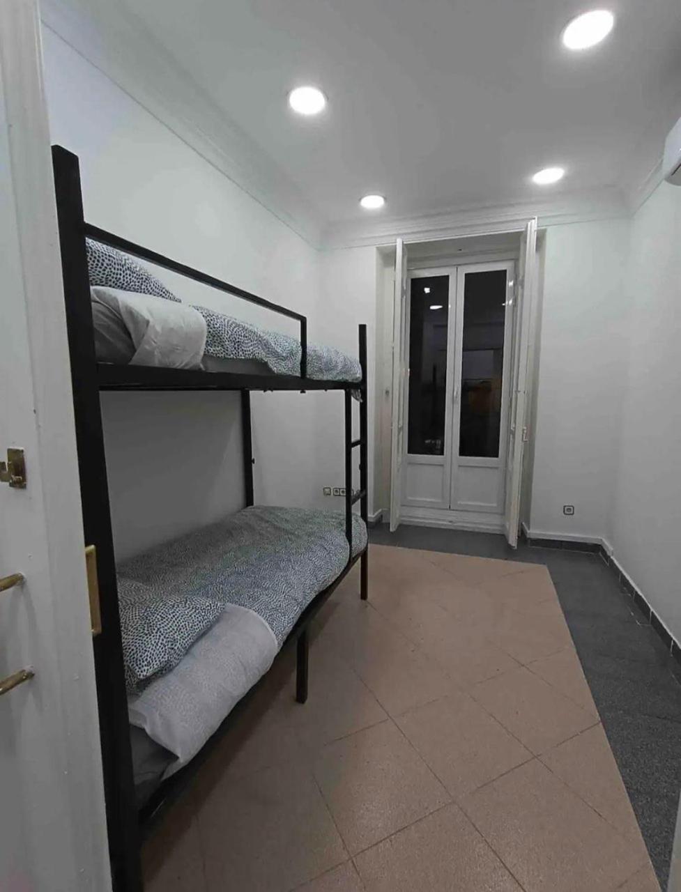 Parsa Residencial House Hotel Madrid Eksteriør billede
