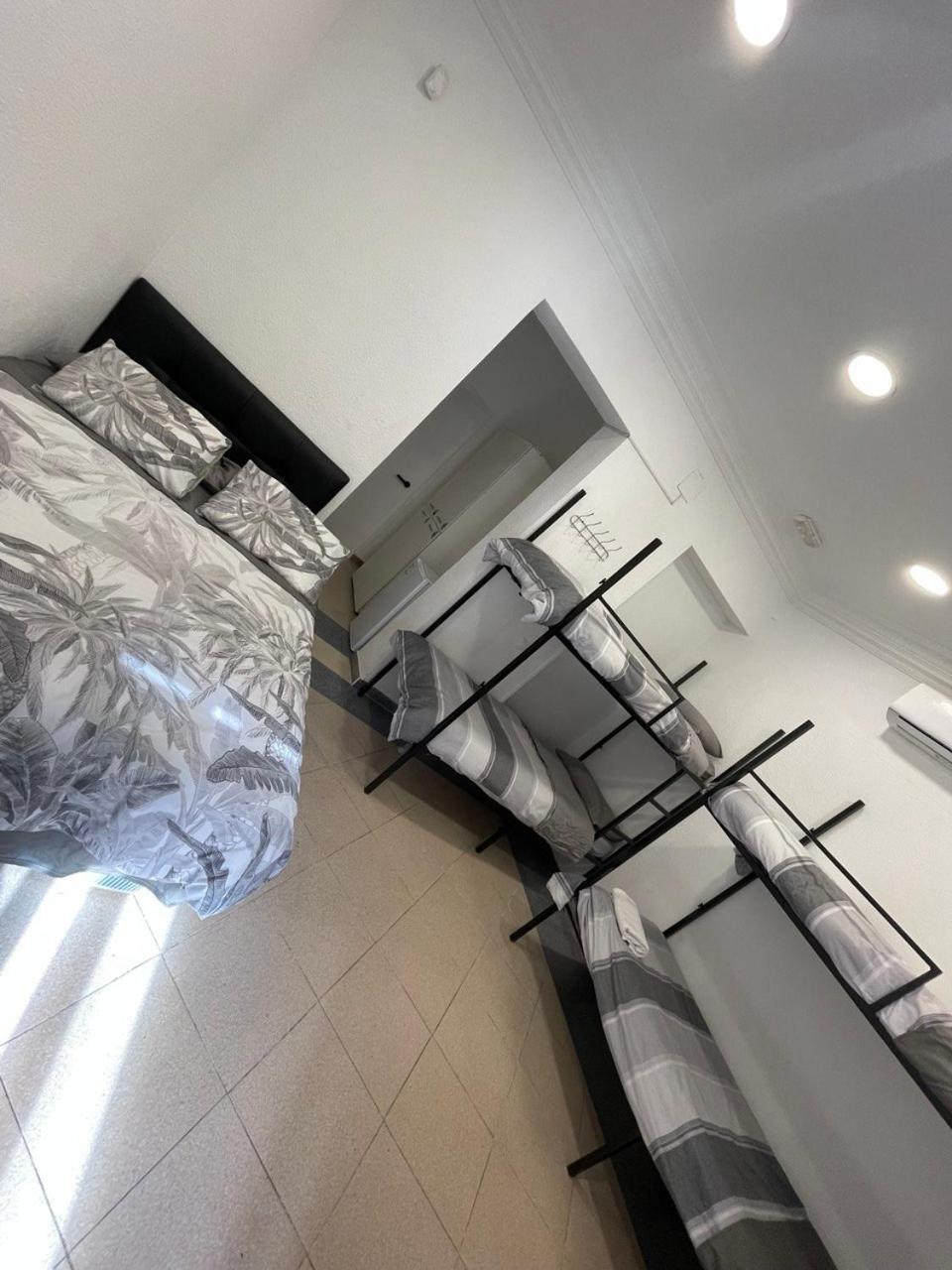 Parsa Residencial House Hotel Madrid Eksteriør billede